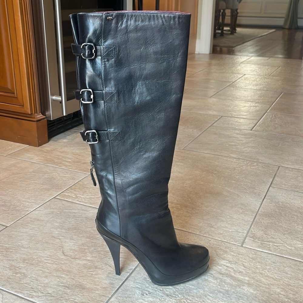 MaxMara unworn black leather heeled boots